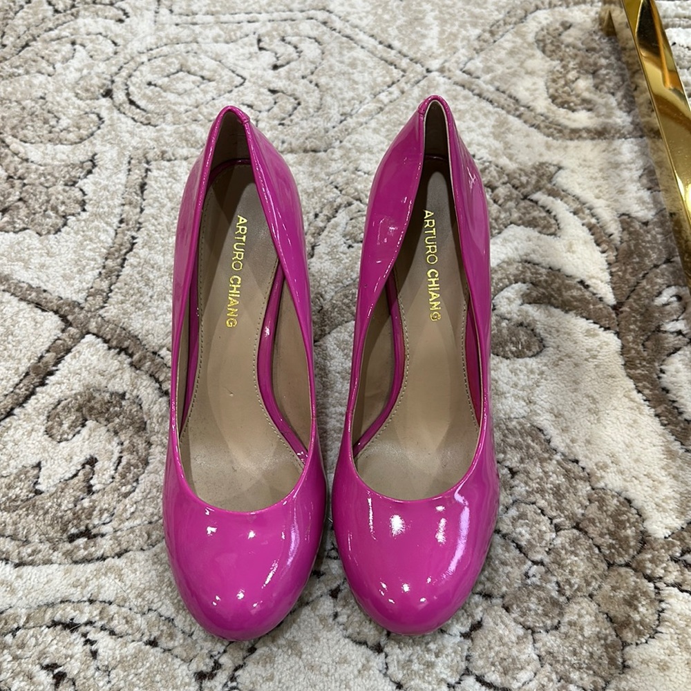 Arturo Chiang Heels